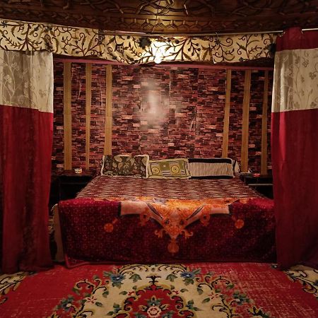 Island Homestay Srīnagar Kültér fotó